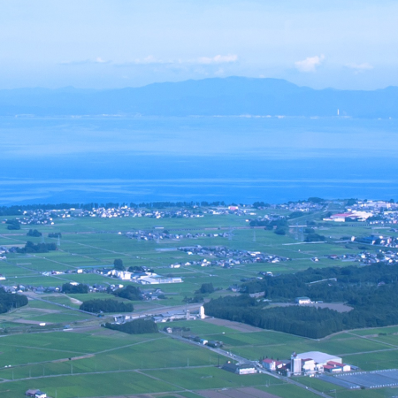 箱館山から琵琶湖を望む高島市の風景画像